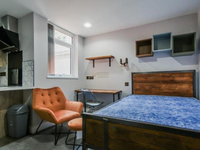 Flat for rent in Stirchley, West Midlands