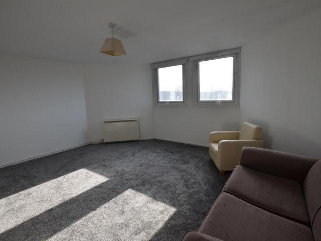 Studio for rent in Woodford Green, Greater London
