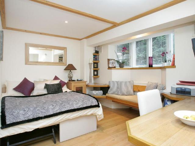 Flat for rent in North Sheen, Isle Of Man