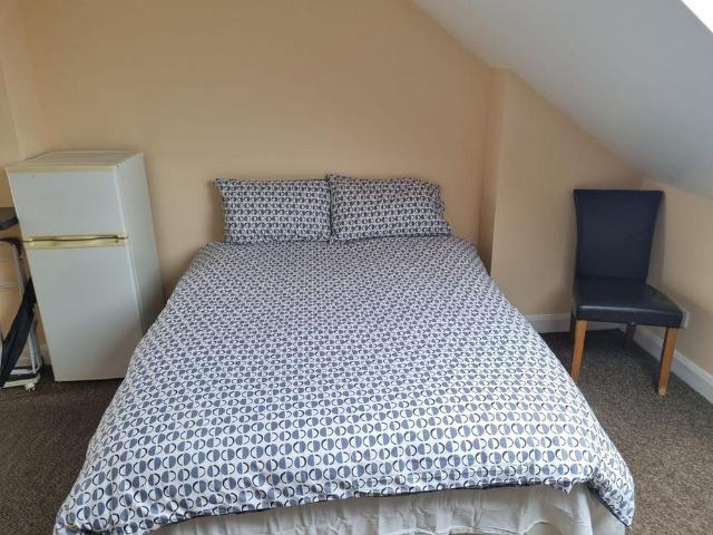 Studio for rent in London Borough of Croydon, Greater London