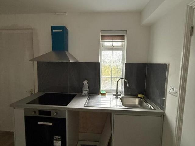Studio for rent in Cockfosters, Greater London