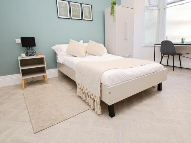 Flat for rent in West Cliff, Bournemouth