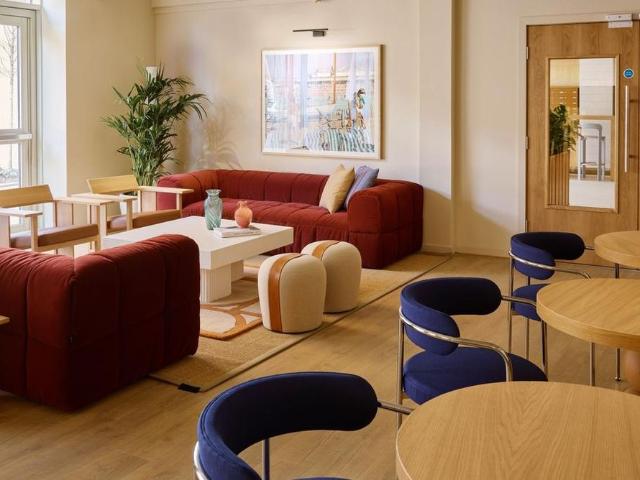 Studio for rent in North Leith, Trinity