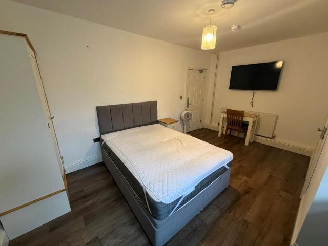 Studio for rent in Buckingham, Buckinghamshire