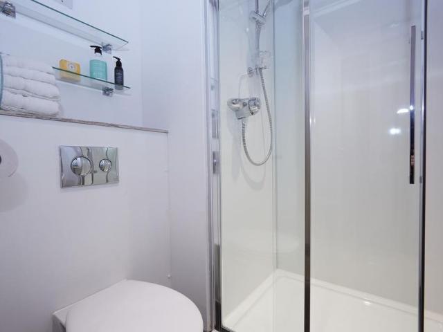 Studio for rent in North Woodside, Scotland