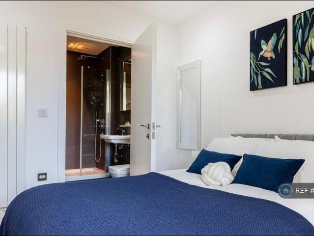 Flat for rent in London Borough of Lewisham, Ladywell