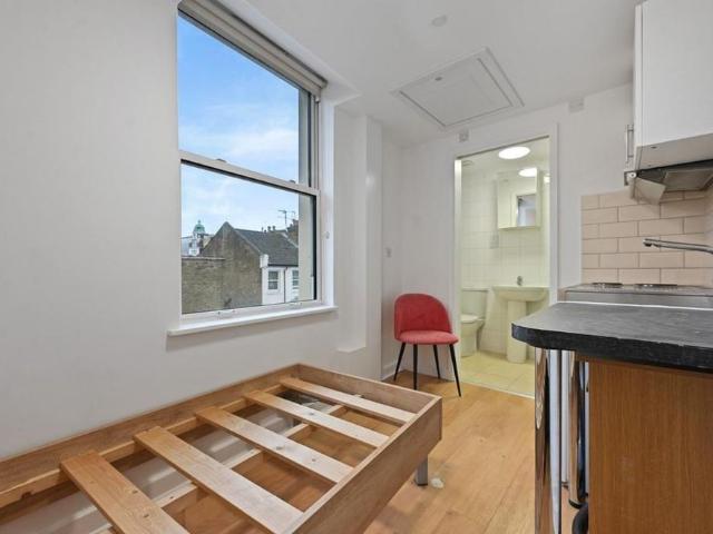 Studio for rent in London Borough of Hammersmith and Fulham, Greater London