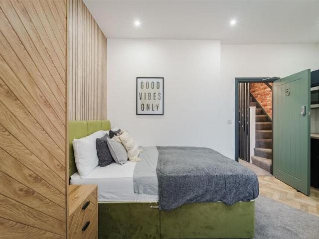 Studio for rent in New Bilton