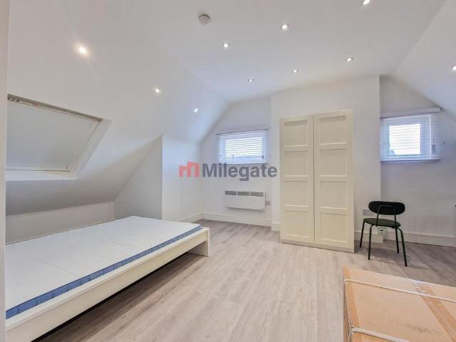 Studio for rent in Alton Barnes, Essex