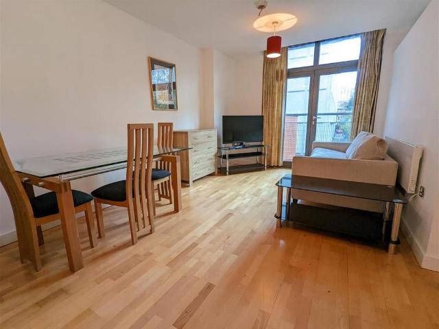 Studio for rent in Castlefield, Manchester