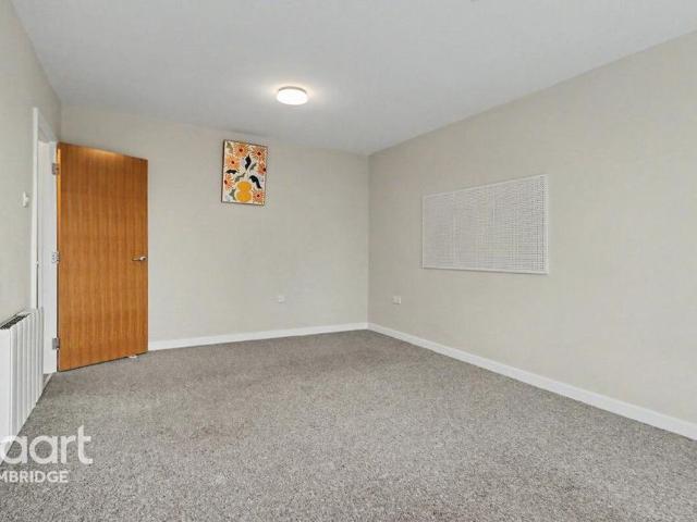 Studio for rent in Arbury, Cambridgeshire
