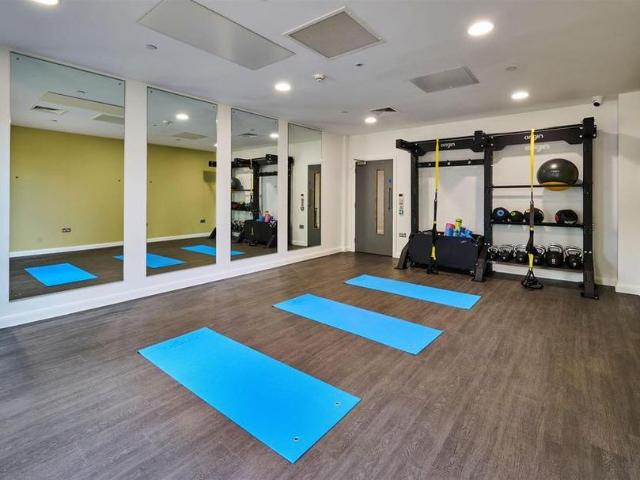 Studio for rent in Haddon, East Midlands