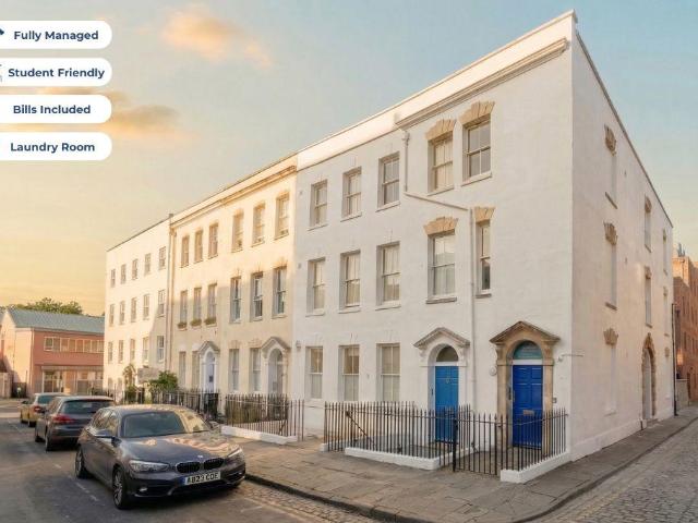Flat for rent in Stokes Croft, Feckenham