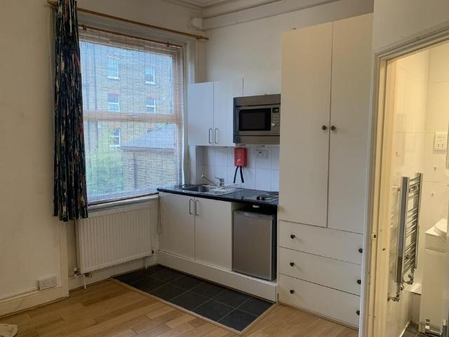 Studio for rent in London Borough of Hounslow, Strand