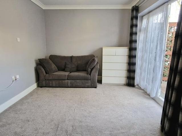 Studio for rent in North Watford