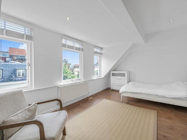 Flat for rent in Fitzrovia, Greater London