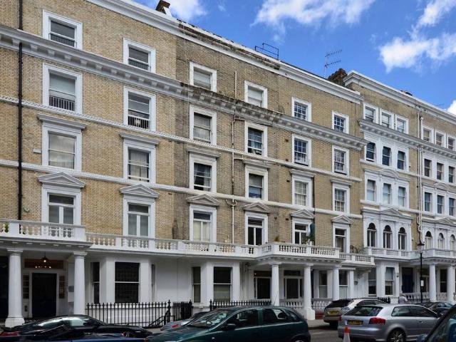 Flat for rent in South Kensington, Isle Of Man