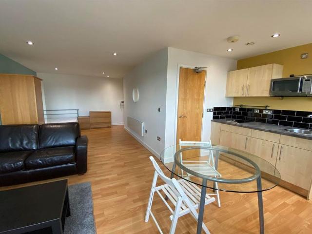 Flat for rent in Devonshire, South Yorkshire