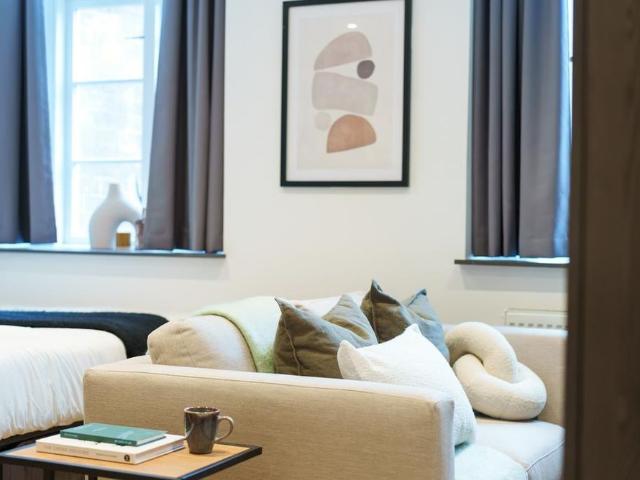 Studio for rent in Rockwell Green, Somerset