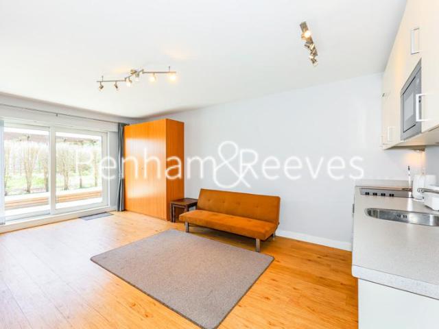 Flat for rent in Colindale, Greater London
