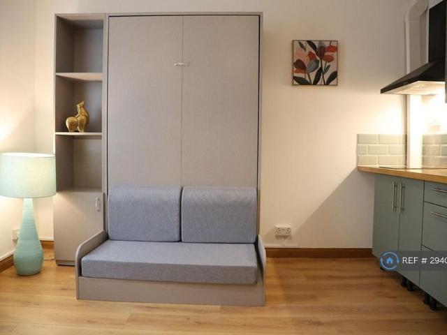 Studio for rent in Kentish Town, Greater London