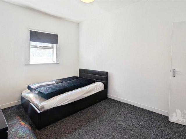 Flat for rent in London Borough of Croydon, Selhurst
