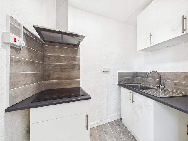 Studio for rent in Chelmondiston, Suffolk