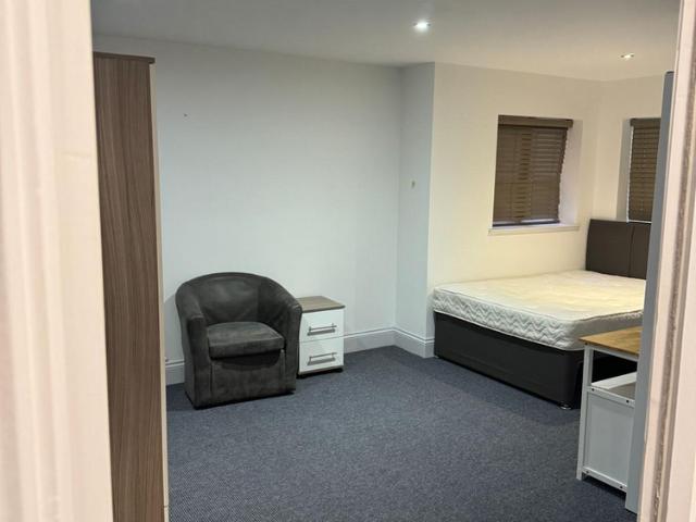 Studio for rent in Spon End, West Midlands