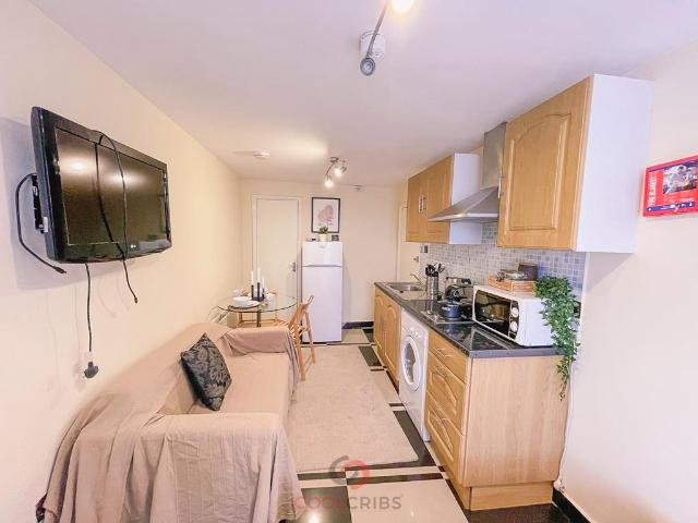 Flat for rent in Bayswater, Greater London