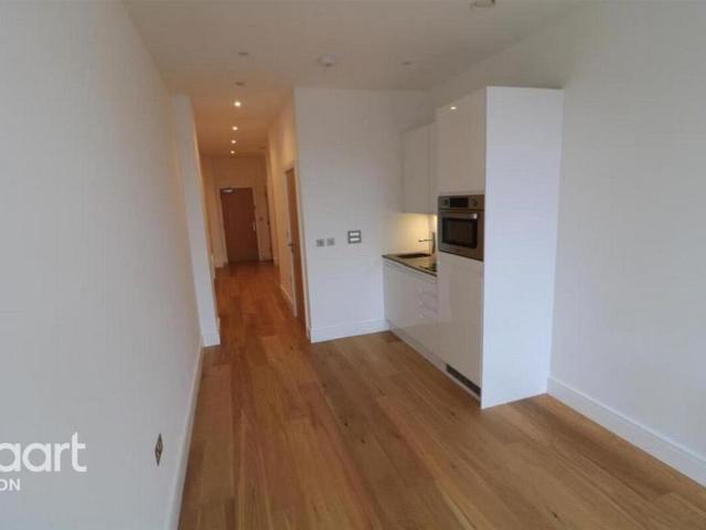 Studio for rent in Spring Park, Luton