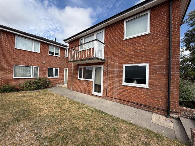 Flat for rent in Barton Stacey, Hampshire