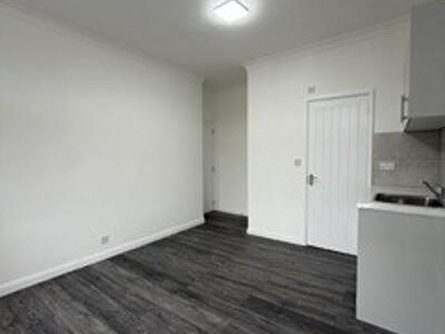 Studio for rent in Petts Wood, Greater London