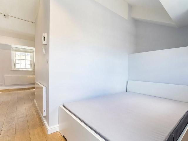 Studio for rent in Soho, Greater London