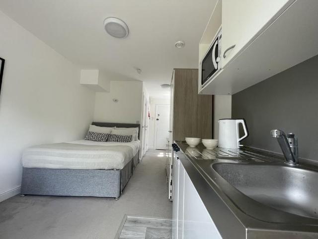 Studio for rent in The Polygon, City Of Southampton