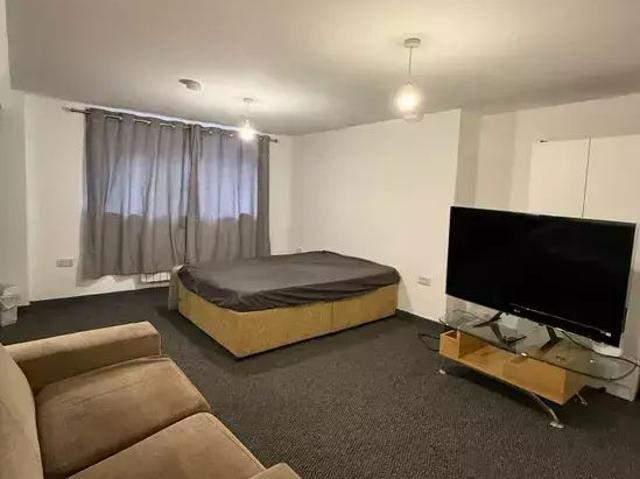 Studio for rent in Mumps, Pendock