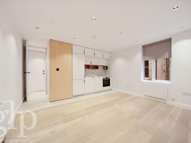 Studio for rent in Westminster, Greater London