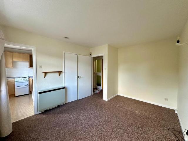 Studio for rent in Montreal Park, The Butts