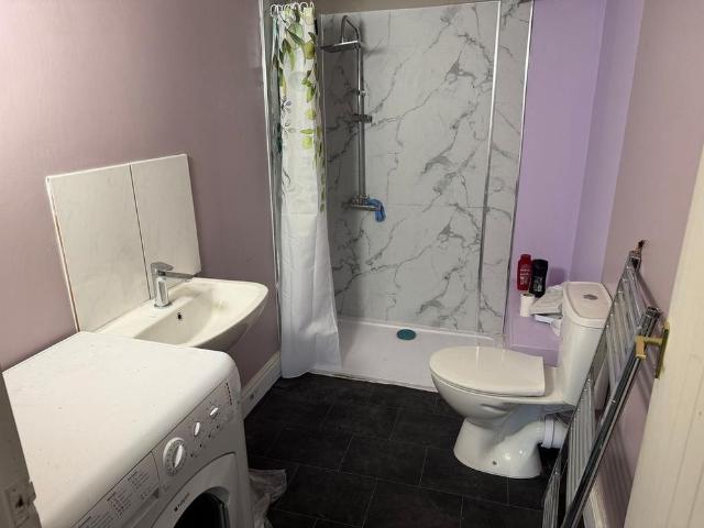 Studio for rent in Hampton, Greater London