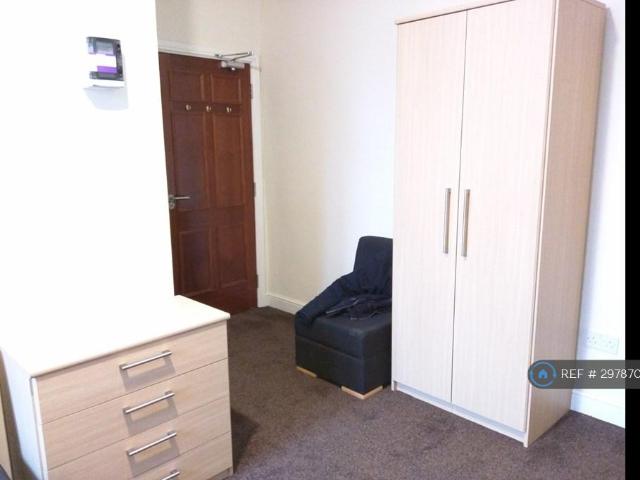 Flat for rent in West Yorkshire