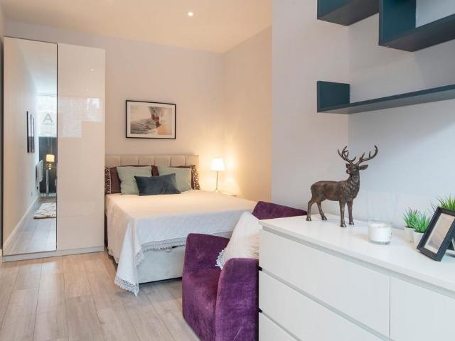 Flat for rent in South Hampstead, Isle Of Man