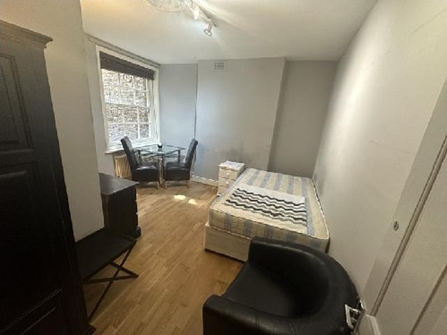 Studio for rent in Shepherd's Bush, Greater London