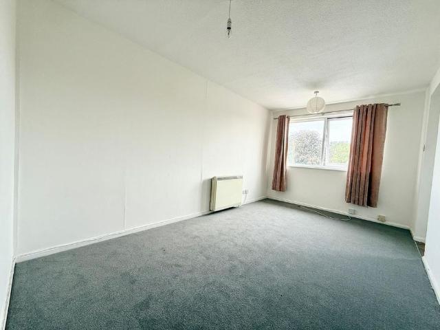 Studio for rent in Pamington, Gloucestershire