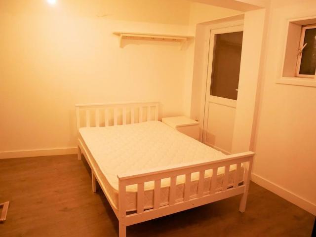 Studio for rent in London Borough of Ealing, Greater London