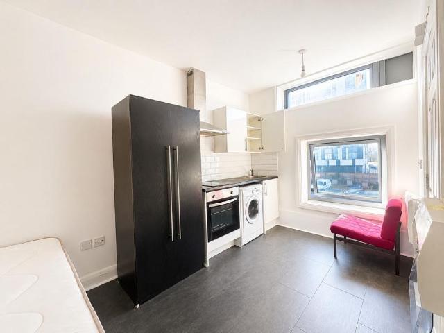 Studio for rent in Greater London