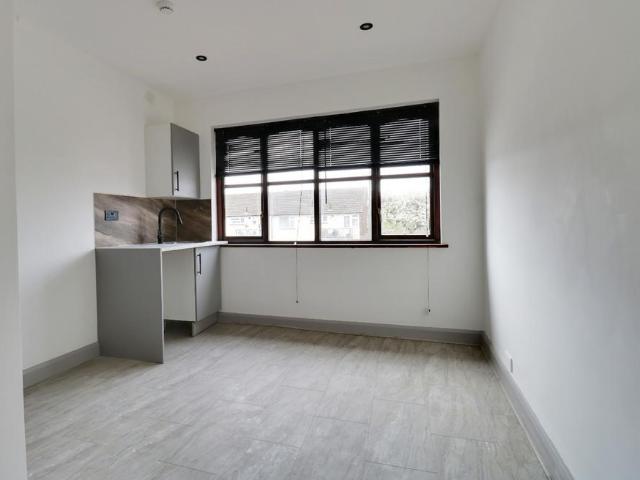Flat for rent in Blackfen, Isle Of Man