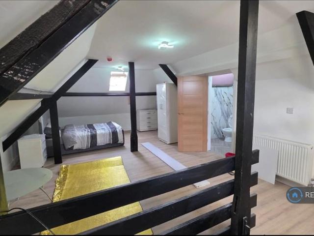 Flat for rent in Springfield, West Midlands