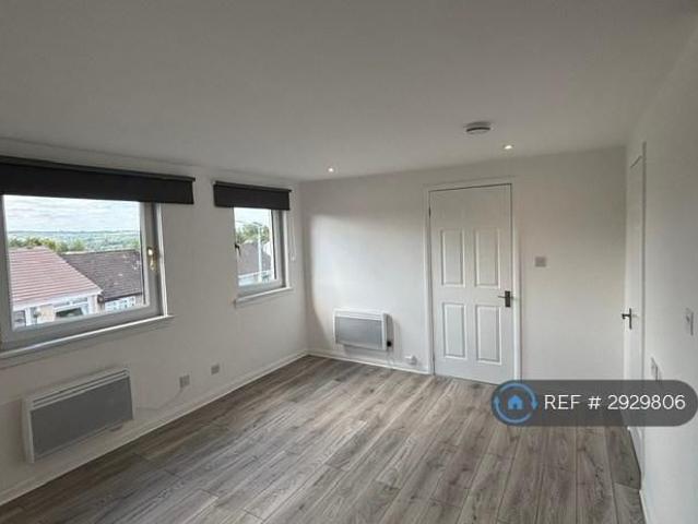 Studio for rent in Orbiston, Bellshill