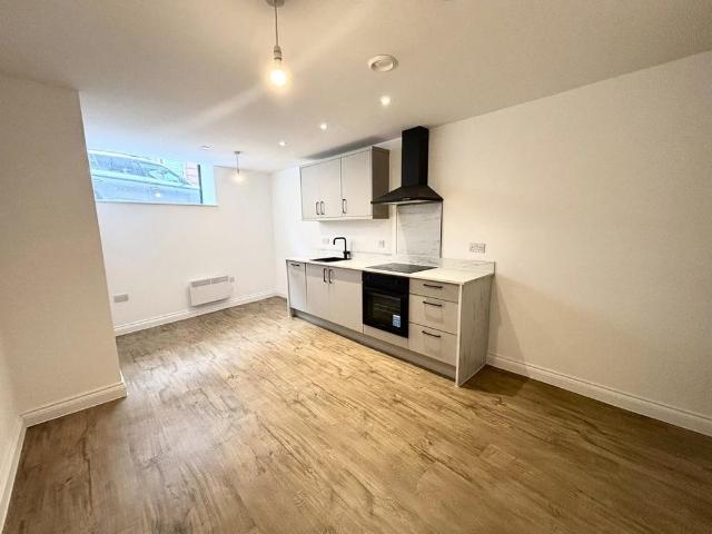 Studio for rent in City Centre, South Yorkshire