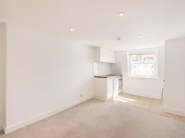 Studio for rent in Royal Borough of Kensington and Chelsea, Greater London