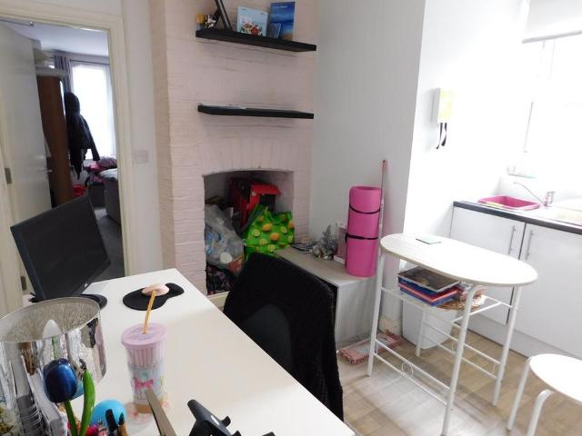 Studio for rent in Mile End, Fordham Heath